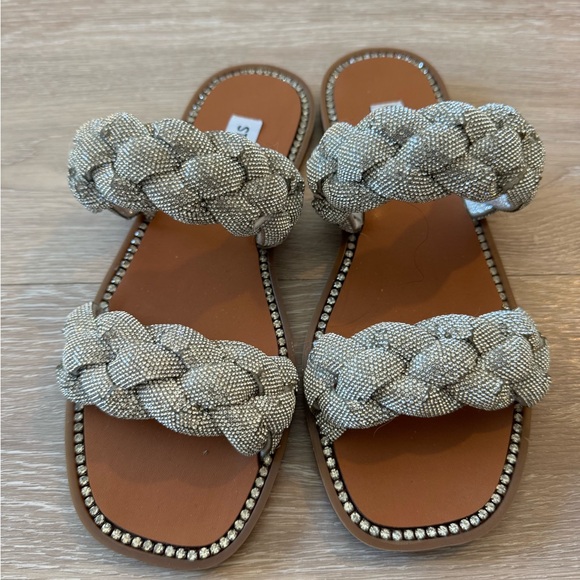 Steve Madden Silver Braided Sandals - Picture 1 of 5